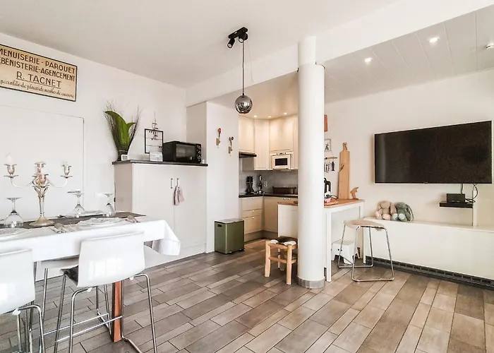 Amazing In With Wifi Apartment